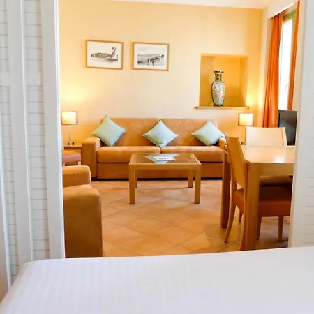 Apartman Residences Cresci *